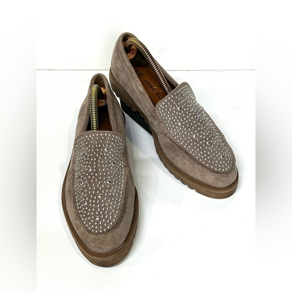 ANNE KLEIN Taupe suede DORSEY silver studded loafers size 7 - Picture 1 of 9